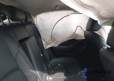 2015 Mazda Mazda3 I Grand Touring z USA, uszkodzony, nr VIN JM1BM1M70F1245989